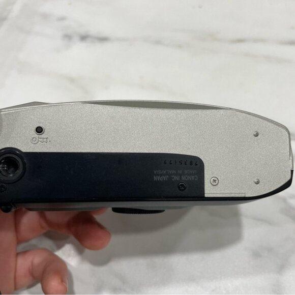 Canon sureshot film camera - Picture 4 of 5